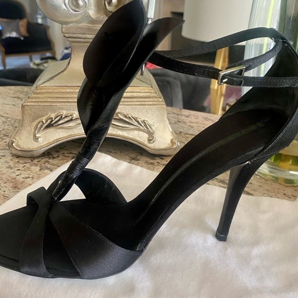 Elman Venezia Black Satin Orchid Evening Stiletto - Picture 4 of 14